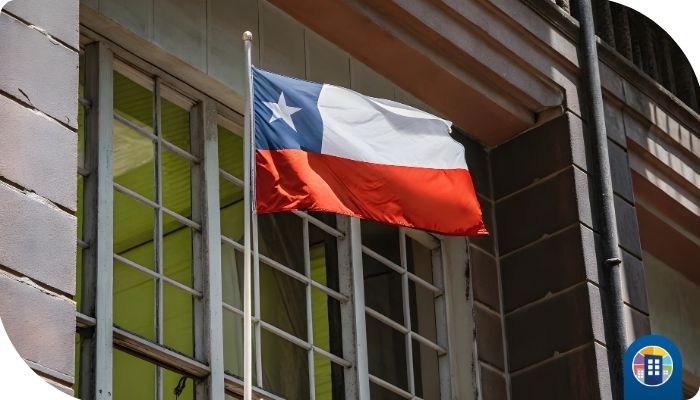 ¿Cómo poner la bandera chilena en edificios y condominios?